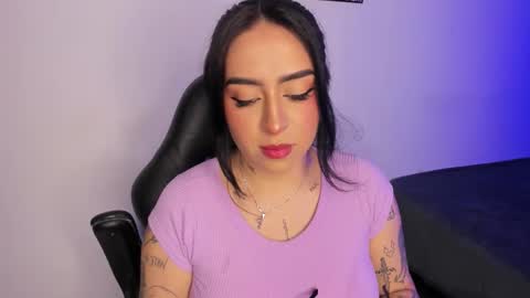 Annika online show from September 2025 04:23:01 AM