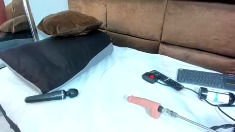 Annita online show from January 2025 05:51:02 PM