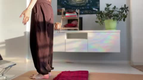 Snapshot of anntics_ chatting on September 2025 03:52:01 AM N antics online show from September 2025 03:52:01 AM