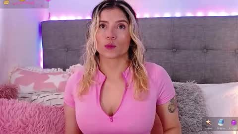 Antonella Lee online show from February 2026 06:22:02 PM