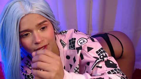 Snapshot of anny_jhoson chatting on December 2024 03:32:01 AM ANNY online show from December 2024 03:32:01 AM