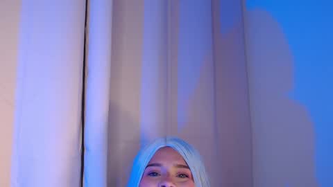 Snapshot of anny_jhoson chatting on December 2024 03:38:02 AM ANNY online show from December 2024 03:38:02 AM