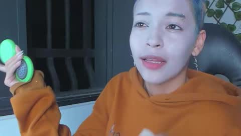 Snapshot of anny_kiitty_ chatting on November 2025 04:01:02 AM Anny online show from November 2025 04:01:02 AM