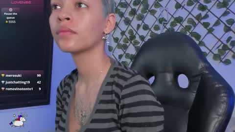 Snapshot of anny_kiitty_ chatting on November 2025 03:19:02 AM Anny online show from November 2025 03:19:02 AM