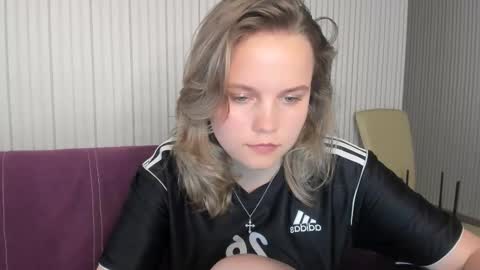 anny_love_you online show from September 2025 07:07:01 AM