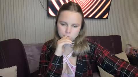 anny_love_you online show from October 2025 09:45:01 PM