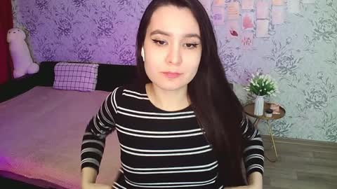 Snapshot of anny_shine chatting on December 2024 01:13:02 AM Annie online show from December 2024 01:13:02 AM