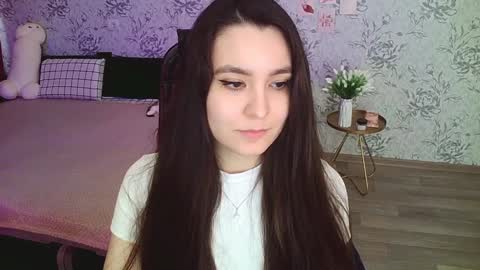 Snapshot of anny_shine chatting on January 2025 07:57:01 AM Annie online show from January 2025 07:57:01 AM