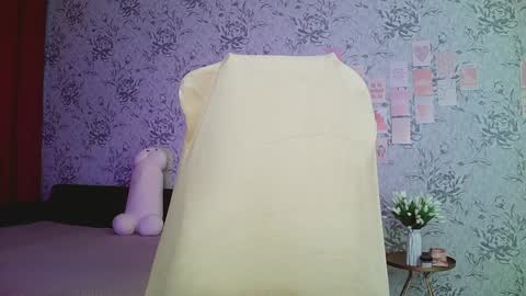 Snapshot of anny_shine chatting on January 2025 05:19:02 AM Annie online show from January 2025 05:19:02 AM