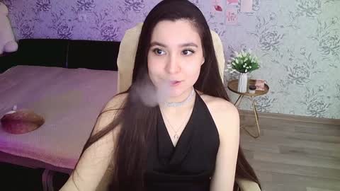 Snapshot of anny_shine chatting on February 2025 11:24:01 PM Annie online show from February 2025 11:24:01 PM