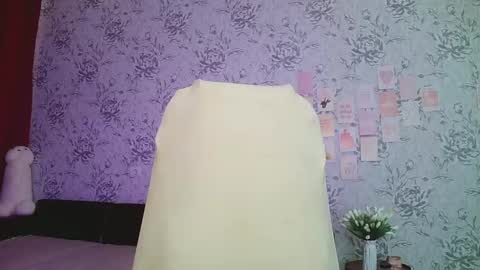 Snapshot of anny_shine chatting on February 2025 06:20:01 AM Annie online show from February 2025 06:20:01 AM