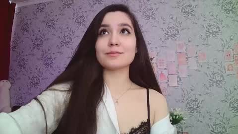 Snapshot of anny_shine chatting on February 2025 07:49:01 AM Annie online show from February 2025 07:49:01 AM