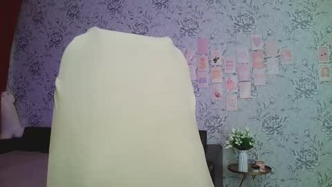 Snapshot of anny_shine chatting on March 2025 05:02:01 PM Annie online show from March 2025 05:02:01 PM