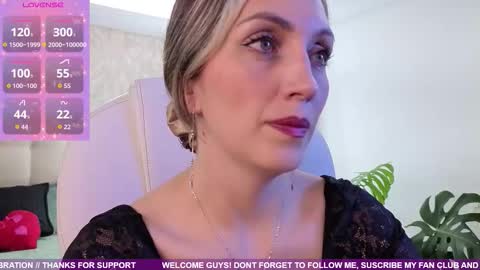 Anny online show from November 2025 11:57:02 AM