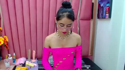 Anny online show from February 2025 03:49:01 PM