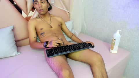 annyeli_bigtits online show from January 2025 04:02:01 AM