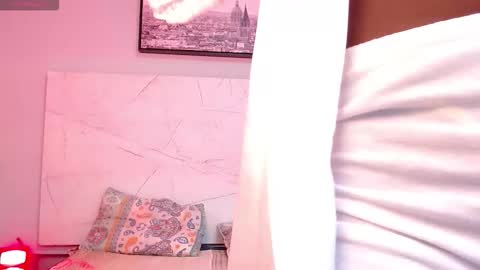 Anny  online show from October 2025 02:45:01 AM