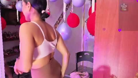 Snapshot of annylittle_ chatting on July 2026 03:12:02 AM LittleSunny My schedule 1400 - 2200 GMT -5 online show from July 2026 03:12:02 AM