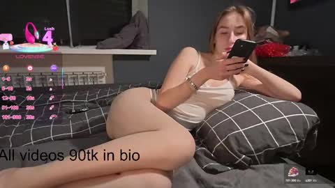 Snapshot of annyloving chatting on October 2025 05:36:02 PM AnnyLoving online show from October 2025 05:36:02 PM