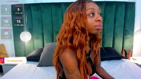 Snapshot of annyosoriio chatting on October 2025 12:34:02 PM Anny online show from October 2025 12:34:02 PM