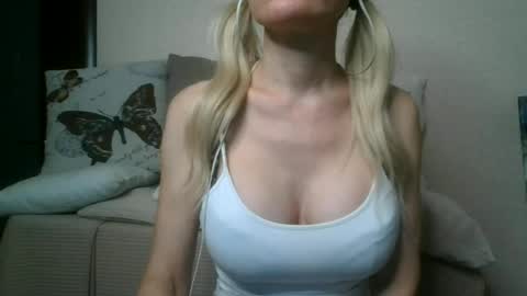 Snapshot of annypat chatting on June 2026 01:41:01 AM annypat online show from June 2026 01:41:01 AM