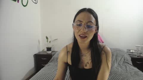 Anny online show from December 2024 08:05:01 PM