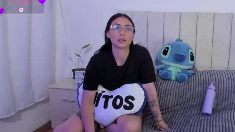 Anny online show from December 2025 11:09:02 PM