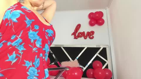 Anny online show from February 2025 09:21:02 PM