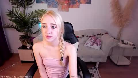 Anora online show from October 2025 08:14:01 AM