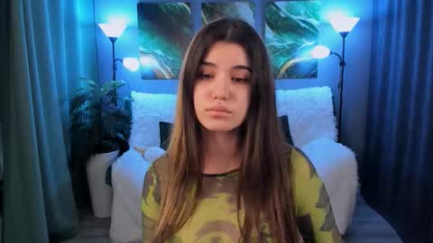 Anora online show from September 2025 07:29:01 PM