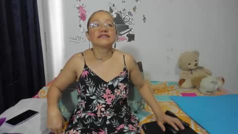 anthonela_mature_ online show from October 2025 07:01:02 PM