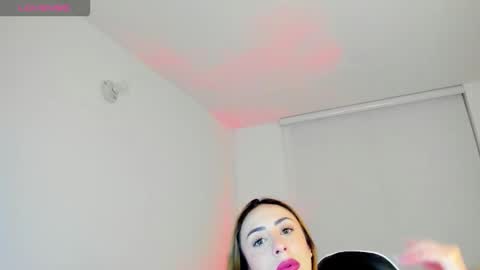 Anthonela online show from October 2025 09:15:01 AM