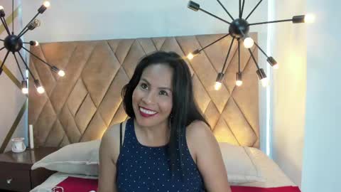 Snapshot of anthonelaa__ chatting on May 2026 09:45:01 PM Anthonelaa online show from May 2026 09:45:01 PM