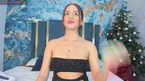 anthonelaDuque online show from January 2026 12:10:02 PM