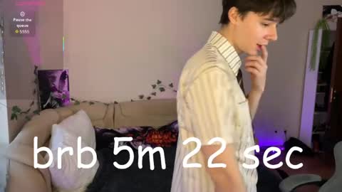 Anthony online show from April 2026 04:33:02 AM