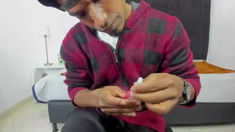       online show from January 2025 01:59:01 AM