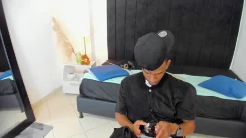       online show from February 2025 12:37:01 AM