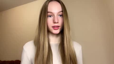 Snapshot of antionettepulgarin chatting on February 2026 03:27:02 PM Viktoria online show from February 2026 03:27:02 PM