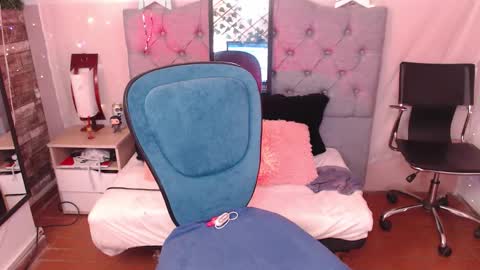 Snapshot of antolyh_c chatting on March 2026 02:11:02 PM antolyh_c online show from March 2026 02:11:02 PM