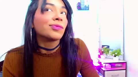 antonela_xx3 online show from January 2025 08:22:01 PM