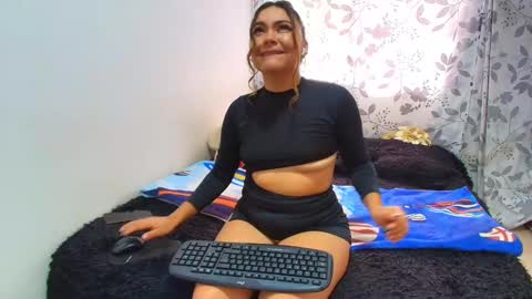 Snapshot of antonella0769 chatting on January 2025 03:00:02 PM ANTONELLA WILLIAM INDEPENDIENTE online show from January 2025 03:00:02 PM