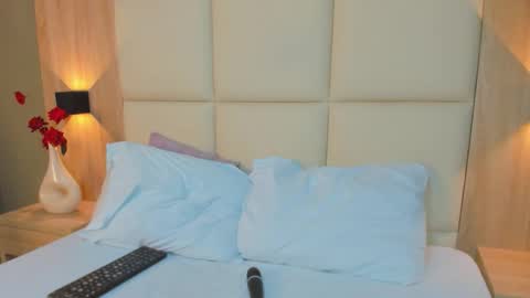 A N T O N E L L A  online show from March 2026 01:18:02 PM