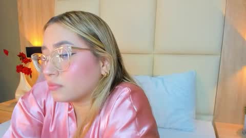 A N T O N E L L A  online show from March 2026 12:52:01 PM