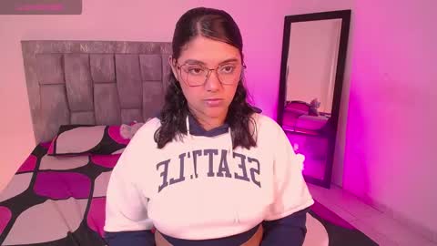 Antonella online show from November 2025 10:23:01 PM