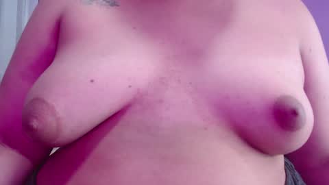 Snapshot of antonella_hotkiss chatting on July 2026 09:43:01 PM Antonella online show from July 2026 09:43:01 PM