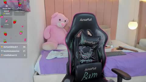 Snapshot of antonella_moon7 chatting on March 2026 07:15:01 AM Antonella Moon 7 online show from March 2026 07:15:01 AM