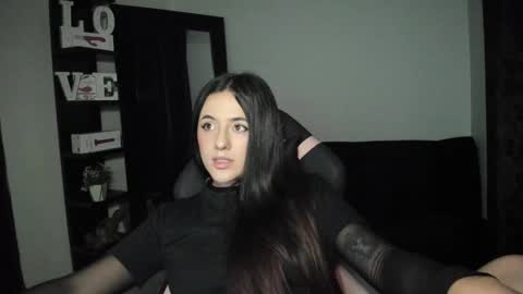 antonella  online show from September 2025 08:01:01 PM