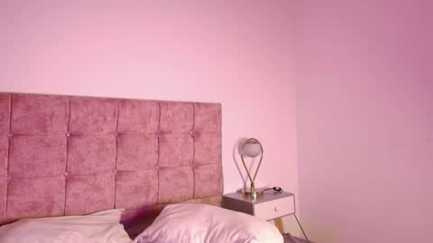 antonella online show from March 2026 03:42:02 AM