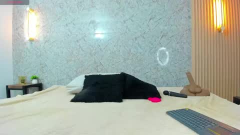 Snapshot of antonella_west chatting on April 2026 08:43:02 PM Anto online show from April 2026 08:43:02 PM