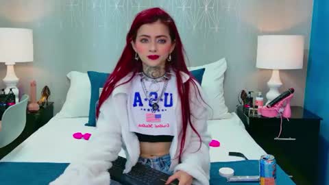 Snapshot of antonellaescudero chatting on July 2026 03:27:01 AM AntonellaEscudero online show from July 2026 03:27:01 AM